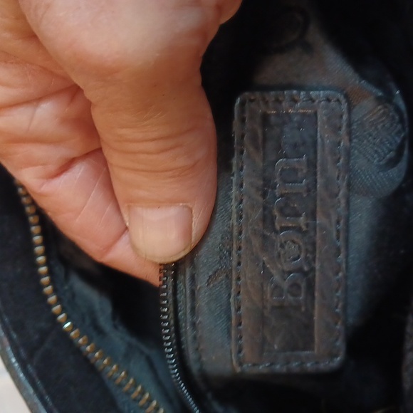 Born 100% Black  Chunky  Leather Studded  Shoulder Bag - Picture 10 of 17